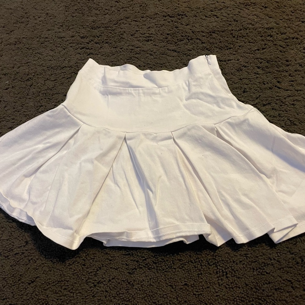 White tennis skirt